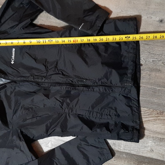 Columbia Omni tech Jacket - Picture 5 of 7